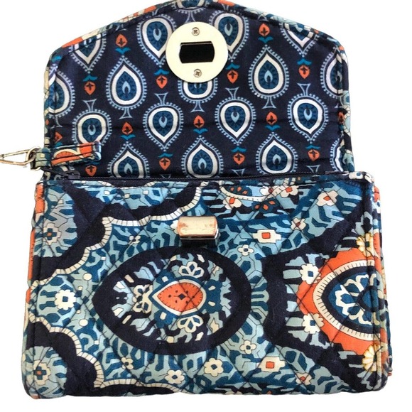 Vera Bradley Your Turn Smartphone Wristlet in Marrakesh - Picture 3 of 7